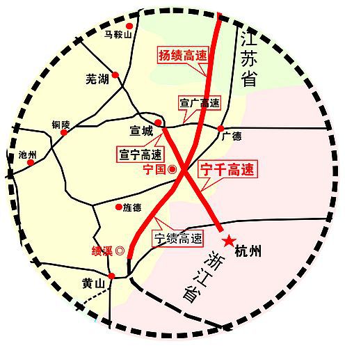 記者從省交通控股集團(tuán)了解到，近日隨著寧千高速路面01標(biāo)270米瀝青下面層試驗(yàn)段成功鋪筑，該項(xiàng)目進(jìn)入瀝青路面施工階段，為年內(nèi)通車打下堅(jiān)實(shí)基礎(chǔ)。